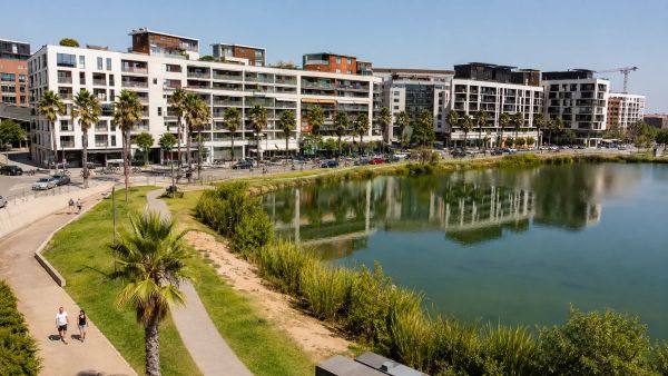 La vie à Port Marianne à Montpellier est compliquée par le manque de place